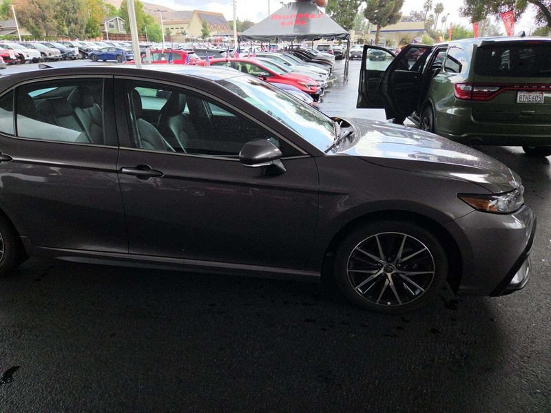 Used 2024 Toyota Camry SE w/ Blackout Package (TMS) FWD image 7