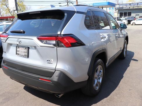 Used 2025 Toyota RAV4 XLE image 5