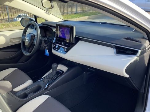Used 2026 Toyota Corolla LE image 32