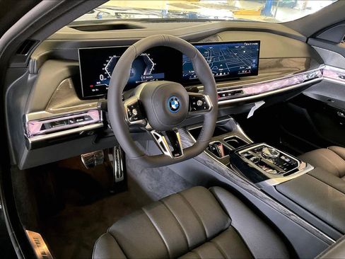 New 2026 BMW i7 xDrive60 image 8