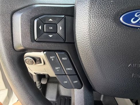 Used 2021 Ford F250 XLT w/ XLT Premium Package AWD/4WD image 32