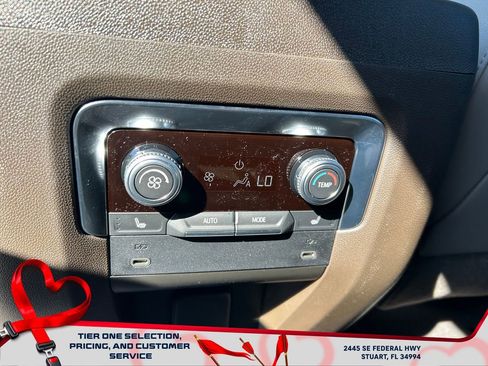 New 2026 GMC Yukon XL Elevation image 32