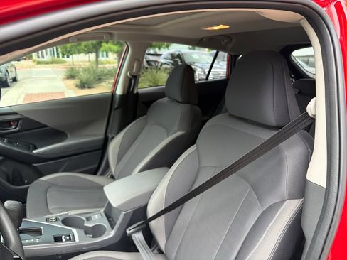 Used 2025 Subaru Crosstrek 2.5i Premium AWD/4WD image 23
