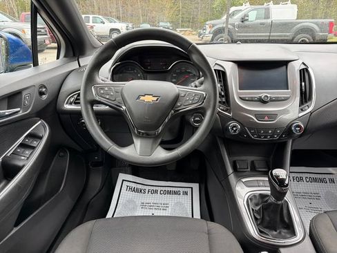 Used 2016 Chevrolet Cruze LT w/ Convenience Package FWD image 15
