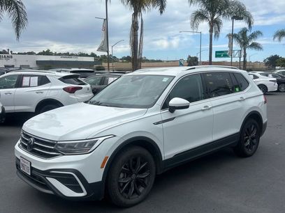 Used 2024 Volkswagen Tiguan SE