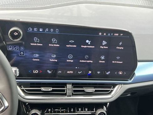 New 2026 Chevrolet Equinox EV LT FWD image 13