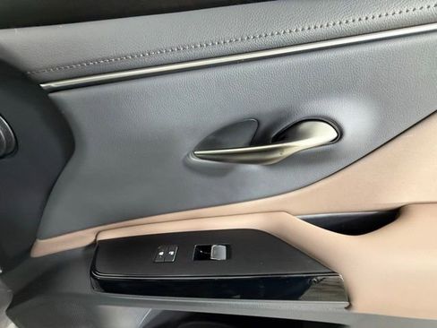 New 2025 Lexus ES 350 w/ Premium Package image 36