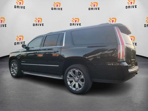 Used 2015 GMC Yukon XL Denali w/ Touring Package AWD/4WD image 7