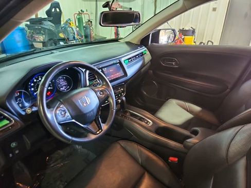 Used 2018 Honda HR-V EX-L image 13