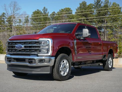 New 2026 Ford F250 XLT w/ XLT Premium Package AWD/4WD image 3