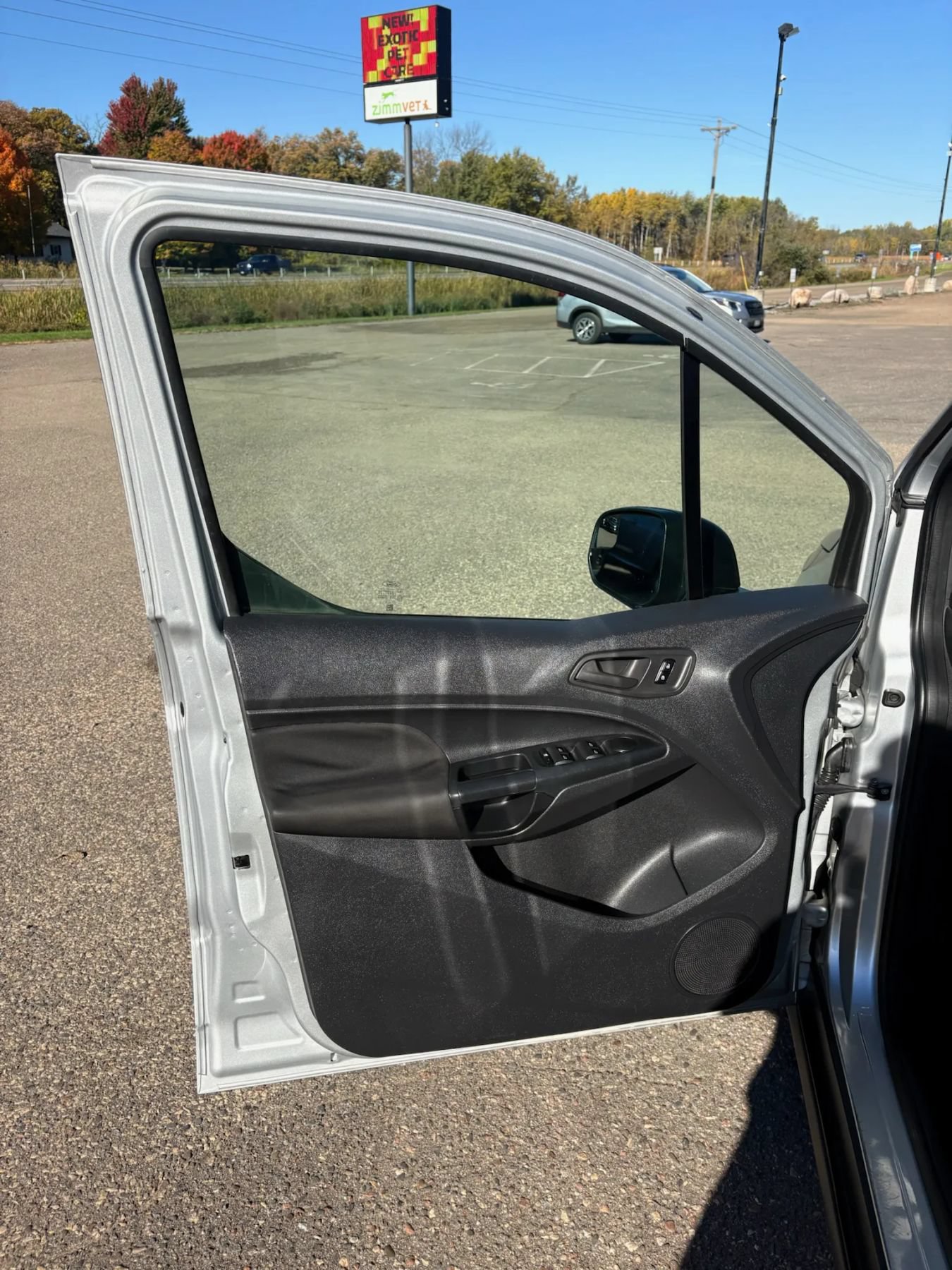 Used 2016 Ford Transit Connect XL FWD image 10