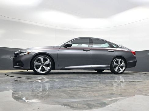 Used 2020 Honda Accord Touring image 29