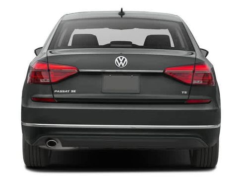 Used 2016 Volkswagen Passat 1.8T SE w/ Lighting Package (P06) FWD image 5