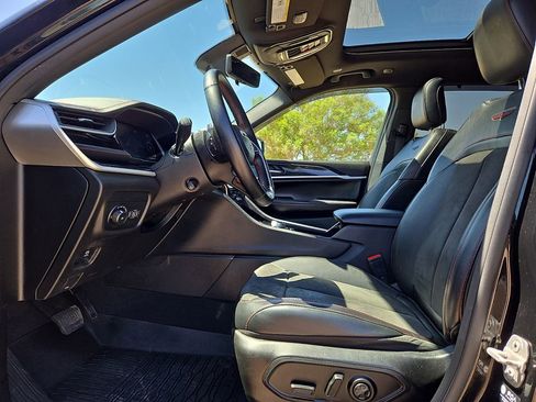 Used 2022 Jeep Grand Cherokee Trailhawk w/ ADV Protech Group II AWD/4WD image 24