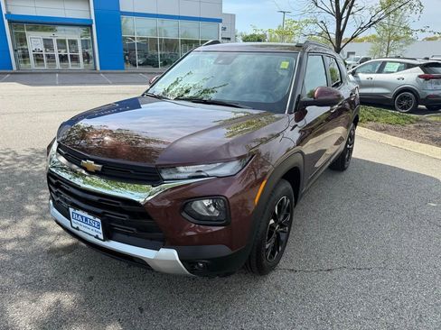 Used 2023 Chevrolet TrailBlazer LT w/ Convenience Package AWD/4WD image 9