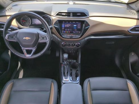 Certified 2022 Chevrolet TrailBlazer ACTIV w/ Technology Package FWD image 17