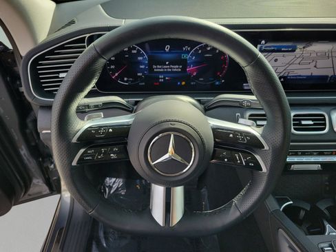 Certified 2026 Mercedes-Benz GLS 450 4MATIC image 30