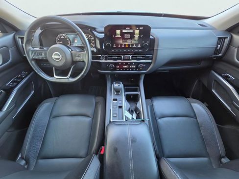Certified 2022 Nissan Pathfinder SL FWD image 18