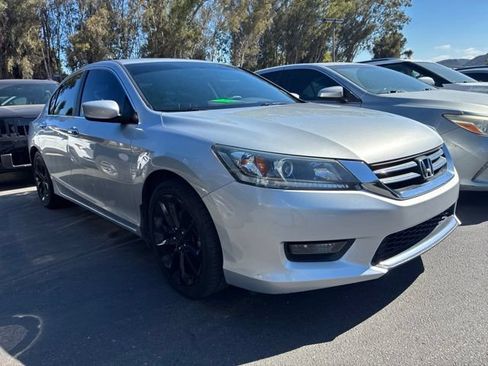 Used 2015 Honda Accord Sport image 2