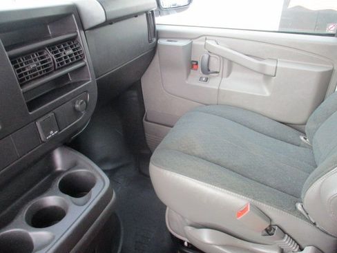 Used 2023 GMC Savana 2500 w/ Driver Convenience Package image 18
