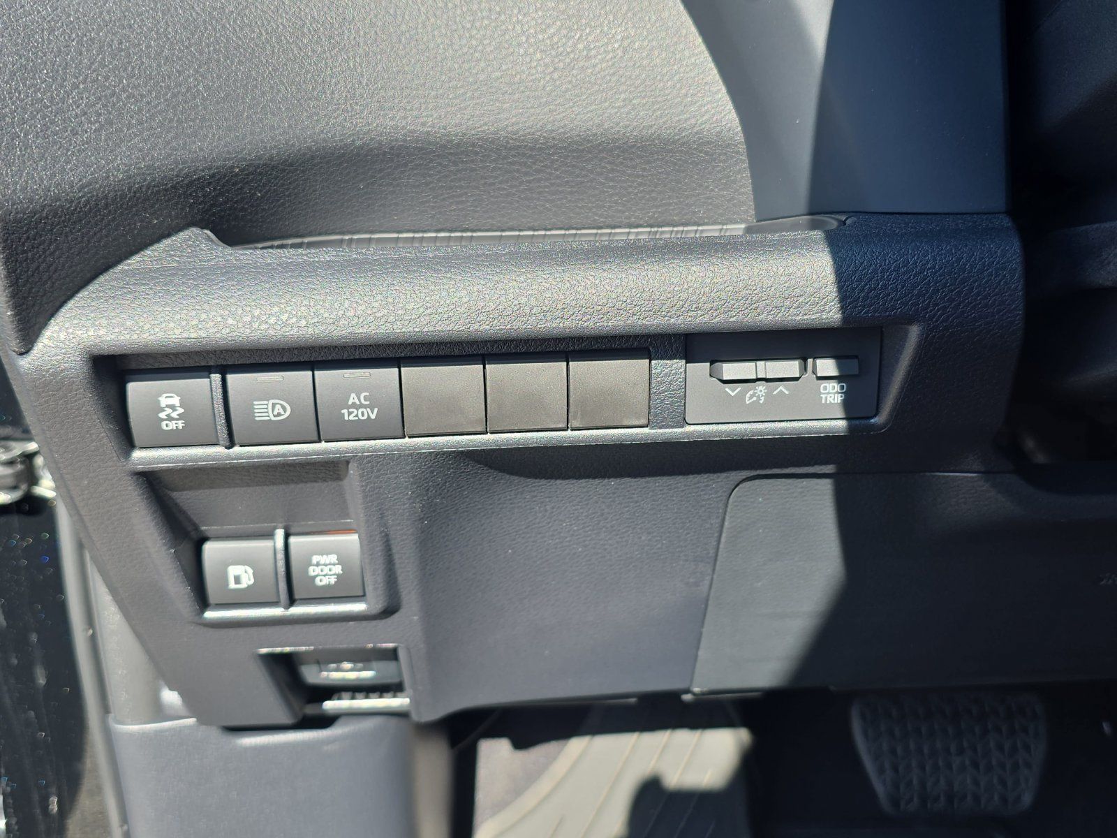 New 2026 Toyota Sienna XSE AWD/4WD image 22