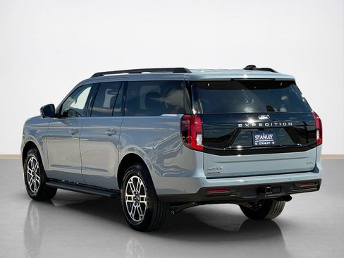 New 2025 Ford Expedition Max Active image 5