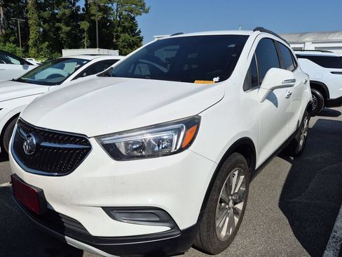 Used 2019 Buick Encore Preferred FWD image 2