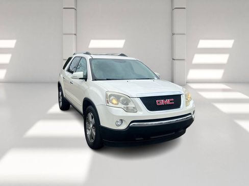 Used 2011 GMC Acadia SLT image 3