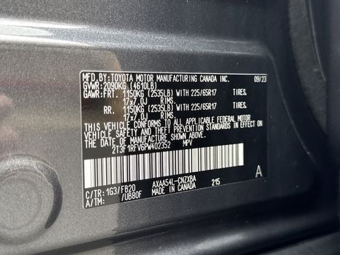 Used 2023 Toyota RAV4 LE AWD/4WD image 32