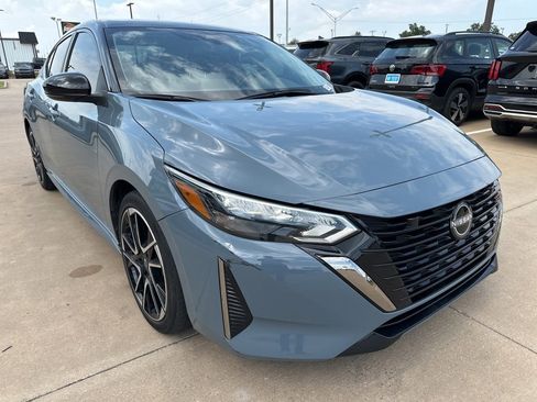 Used 2024 Nissan Sentra SR image 7