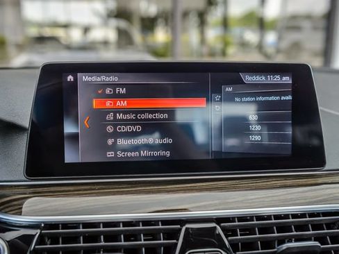 Used 2019 BMW 530i w/ Convenience Package RWD image 21