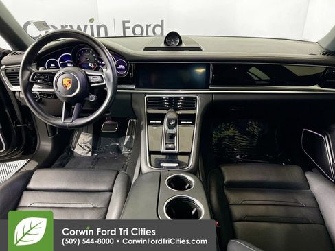 Used 2021 Porsche Panamera 4S w/ Premium Package image 7