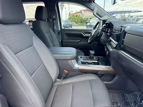 Used 2024 Chevrolet Silverado 1500 RST image 25