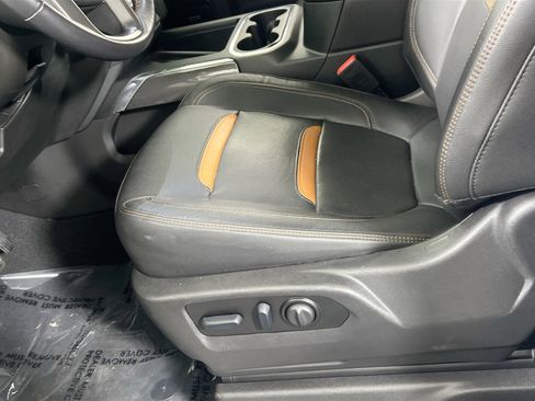 Used 2022 GMC Sierra 2500 AT4 w/ AT4 Premium Plus Package image 19