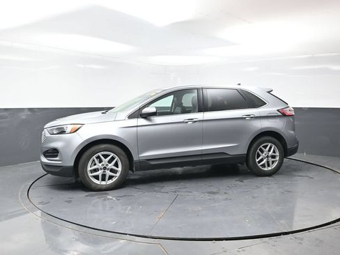 Used 2024 Ford Edge SEL AWD/4WD image 9
