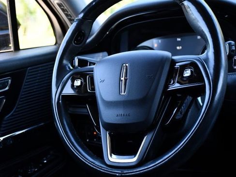 Used 2020 Lincoln Corsair FWD w/ Premium Package image 23