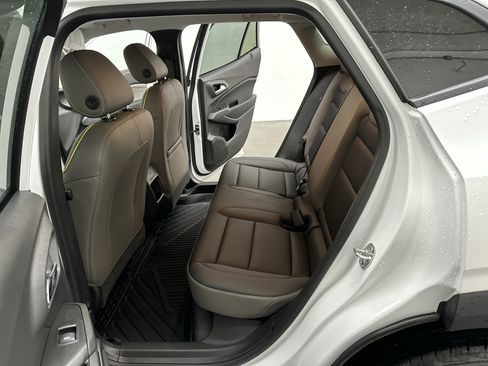 Used 2025 Chevrolet Trax ACTIV w/ Driver Confidence Package image 21