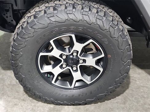 Used 2021 Jeep Wrangler Unlimited Rubicon image 14