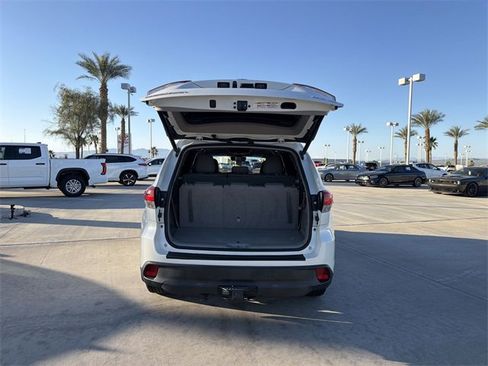 Certified 2018 Toyota Highlander XLE image 31