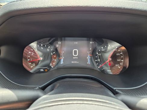 Used 2022 Jeep Compass Trailhawk w/ Trailhawk Convenience Group AWD/4WD image 30