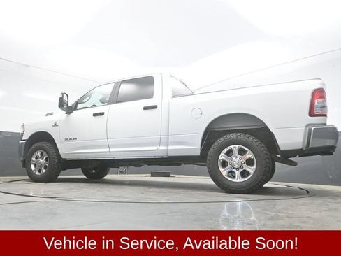 Used 2024 RAM 2500 Big Horn AWD/4WD image 31