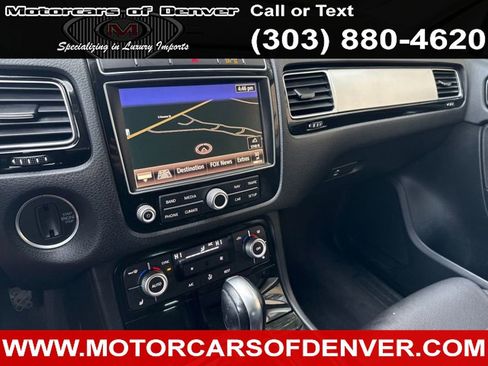 Used 2015 Volkswagen Touareg Sport image 14