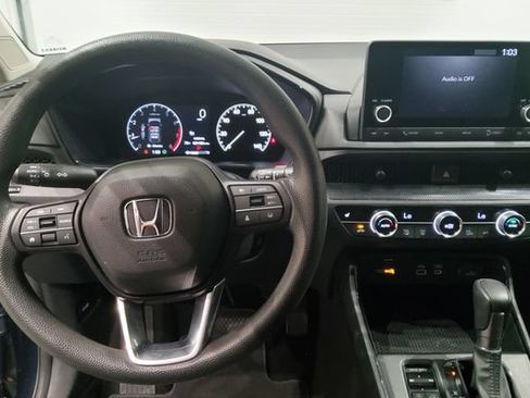 Used 2024 Honda CR-V EX image 26