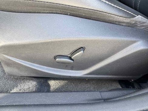Used 2014 Ford Focus Titanium FWD image 37