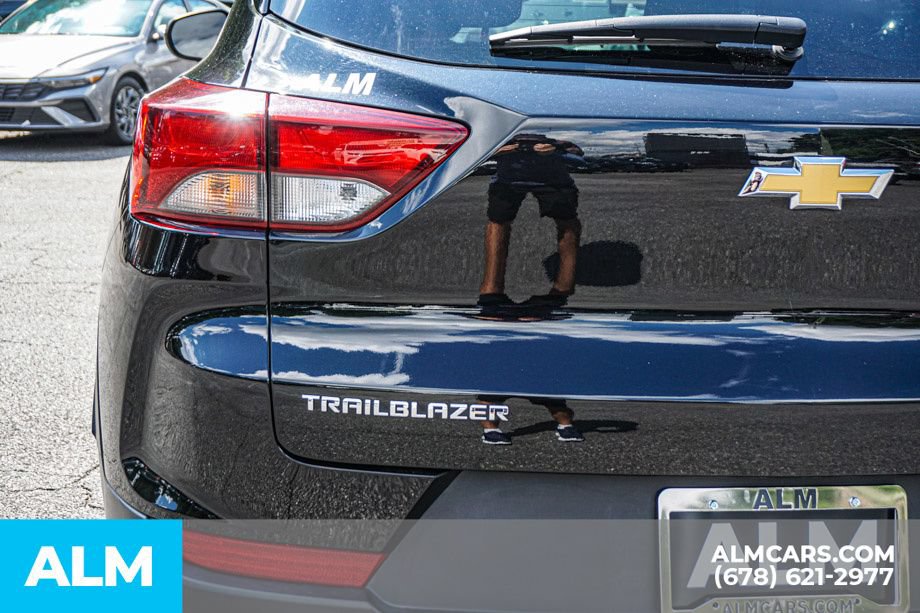 Used 2025 Chevrolet TrailBlazer LT FWD image 12