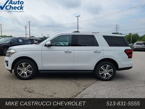 Used 2024 Ford Expedition Limited AWD/4WD image 2