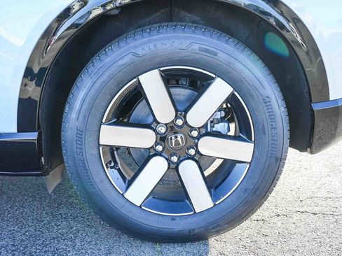 New 2026 Honda Prologue Touring image 10