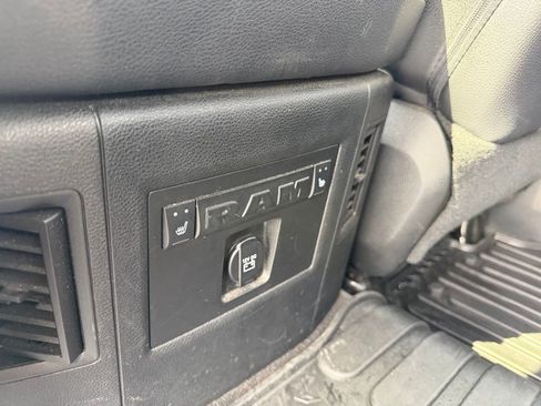 Used 2017 RAM 1500 Laramie w/ Convenience Group AWD/4WD image 33