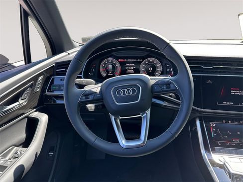 New 2025 Audi Q7 2.0T Premium image 12