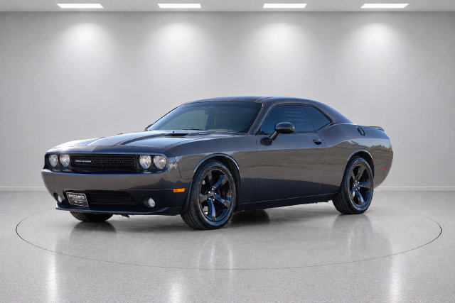 Used 2014 Dodge Challenger R/T w/ Blacktop Package RWD image 7